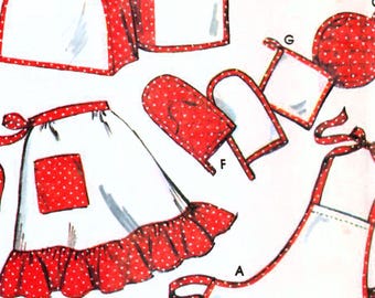 1970s McCall&#39;s 5617 UNCUT Vintage Sewing Pattern Full Apron, Half Apron, Home Accessories - Toaster Cover, Blender Cover, Pot Holder
