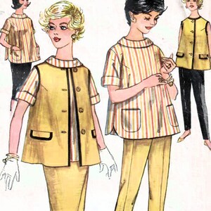 Puede incluir: Patrón impreso Simplicity 60C, talla de maternidad 11, contorno de pecho 31 1/2, número de patrón 3309. El patrón muestra un conjunto de dos piezas con una blusa amarilla a rayas y pantalones amarillos a juego, y un chaleco amarillo con ribetes negros.