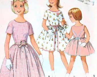 1960s Simplicity 4366 Vintage Sewing Pattern Girl's Party Dress, Full Skirt Dress, One Piece Dress Size 4