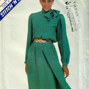 1980s McCall&#39;s 8161 Vintage Sewing Pattern Misses Pullover Dress Size 6-8-10 Bust 30-1/2 to 32-1/2