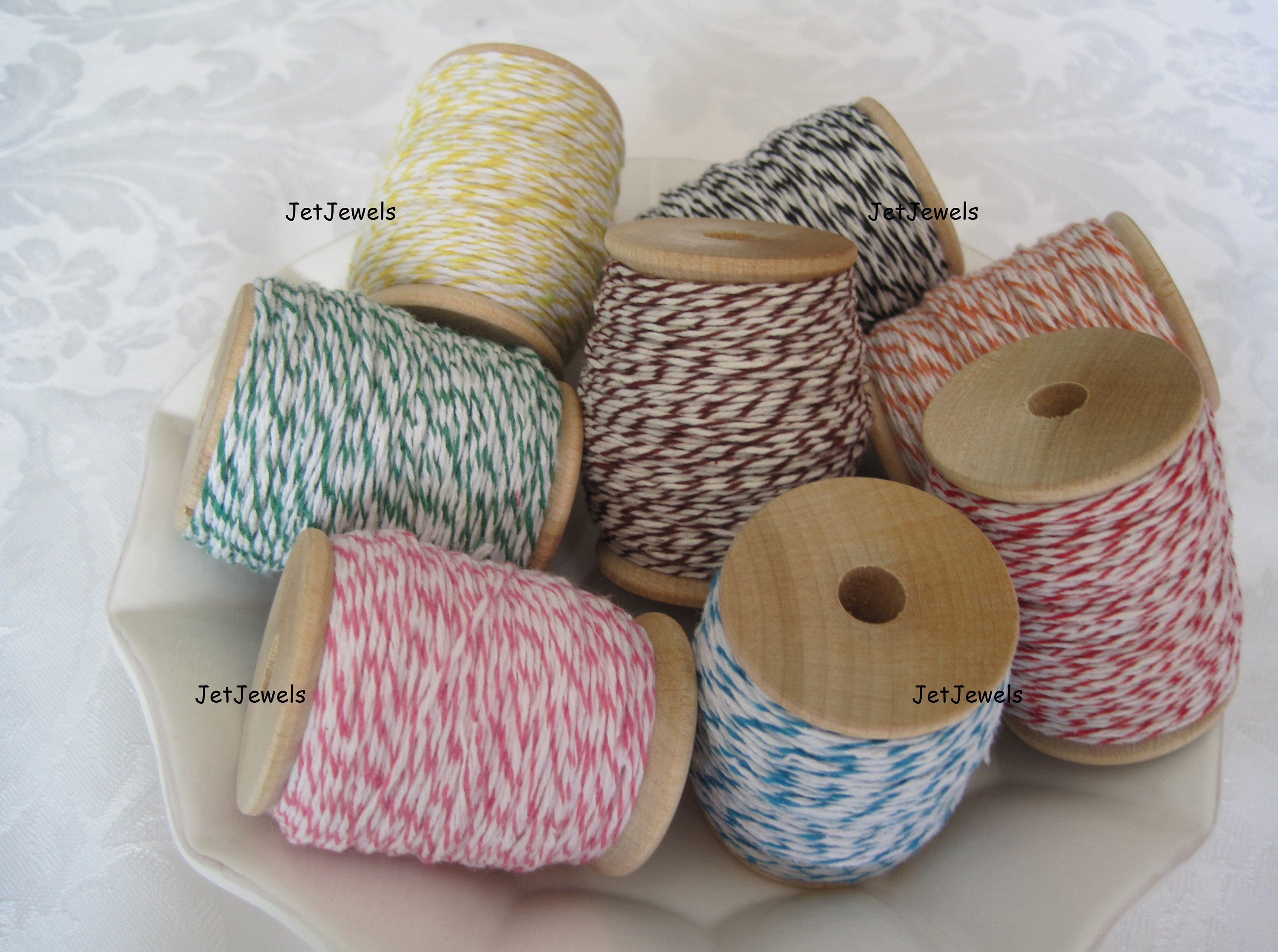 Bakers Stock Cherry Red and White Baker's Twine, 240 yds