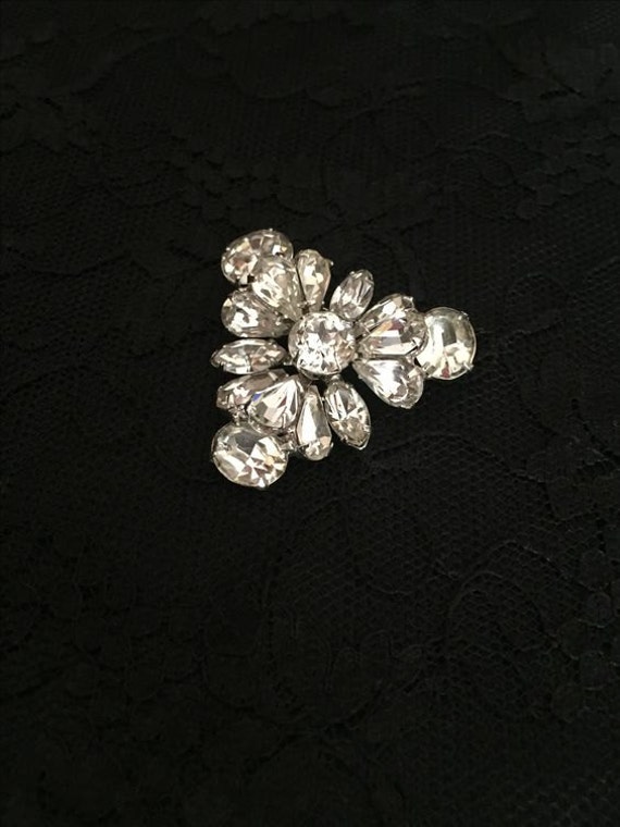 Vintage Art Deco Signed EISENBERG Flower Triangle