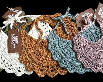 Elegant Crochet Baby Bib - Vintage Style - Baby Barn Online