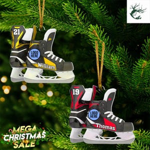 Patins de hóquei no gelo personalizados, enfeite de Natal com dois lados, logotipo personalizado de time de hóquei, enfeite plano de Natal, enfeite de acrílico/madeira em formato