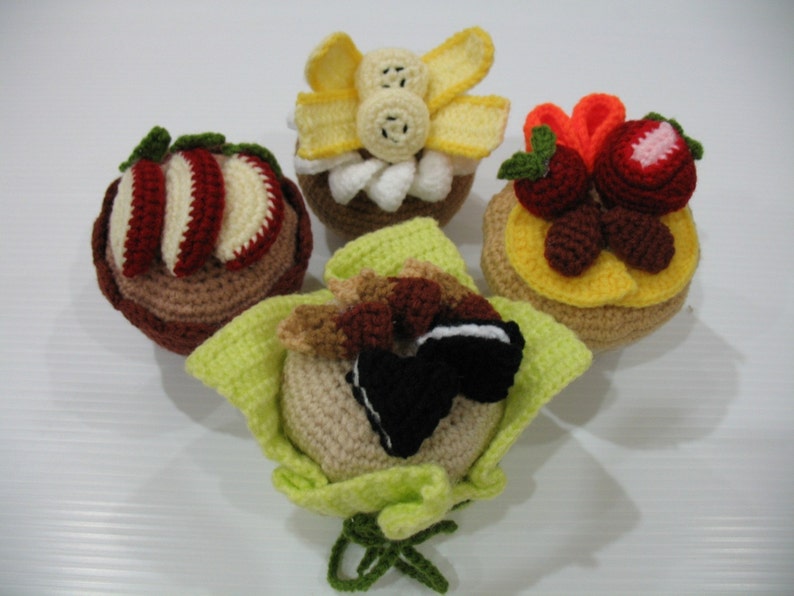 Crochet Pattern Delicious MUFFIN Play Food/Toys PDF 00445 image 1