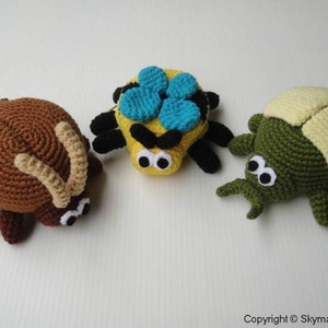 Crochet Pattern - BUGS PURSE - Cockroach, Bee and Beetle - PDF  (00459)