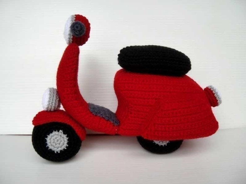 Crochet Pattern SCOOTER toys in PDF 00462 image 1