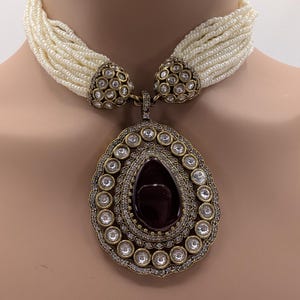 Heritage Pearl Red Necklace Set