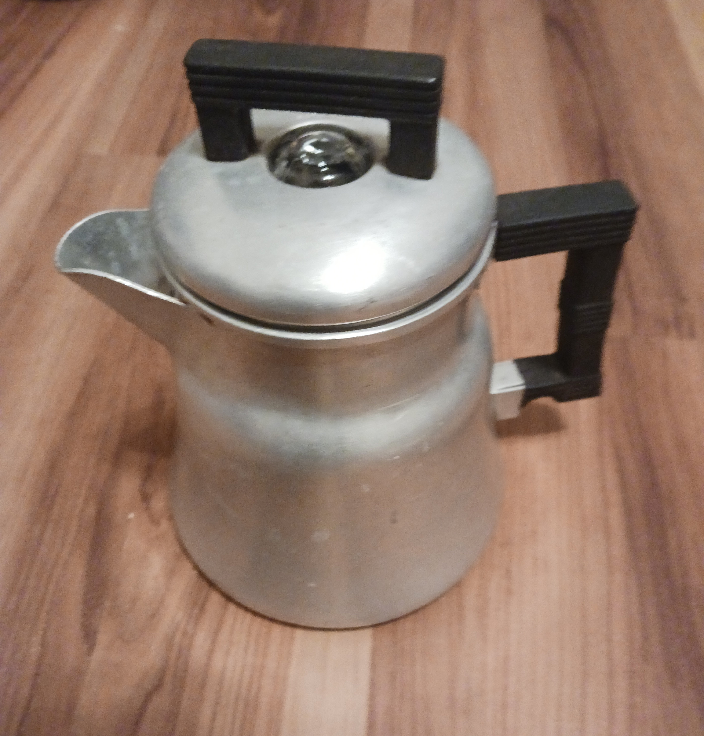 Vintage Wear-Ever Aluminum Coffee Pot No X-3004 with Glass Knob