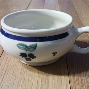 Pretty Blueberry Ice Cream, Cereal or Soup Bowl - 4 x 3 - Dated - A+++