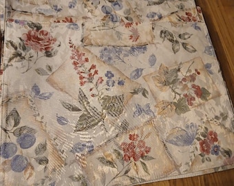 Pretty NEW Summer Floral Cloth Place Mats and Napkins-Sets of 4 or 6 or all