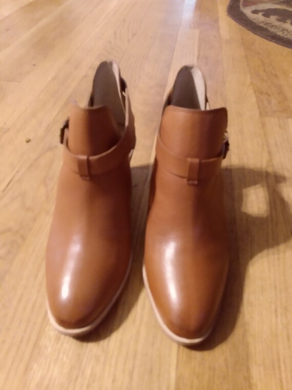 NEW in Box Booties Bass Sylvia Ankle Boots Size 6 Great Gift