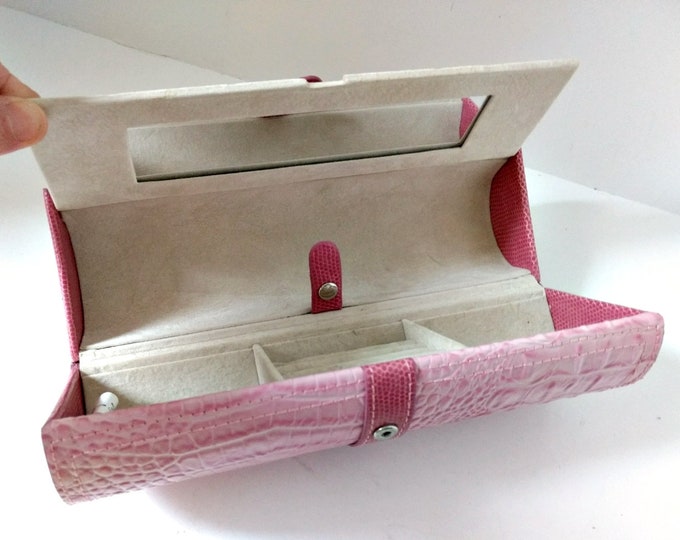 Tuscan Designs Pink, Jewelry Box Purse, Textured Faux Leather, Round