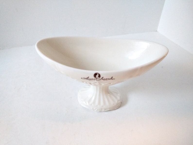 Pedestal Candy Dish Bathroom Soap Dish Laura Secord Embossed Banana Split Bowl 1980s Limited Edition Easter Egg Dish Off White Old World image 3