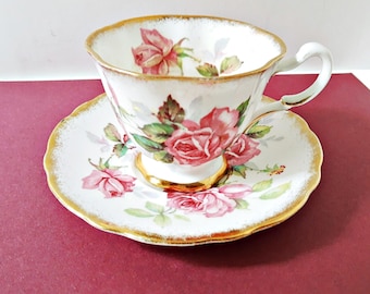 Tasse et soucoupe à thé Royal Stafford Berkeley Rose, porcelaine fine à bordure dorée