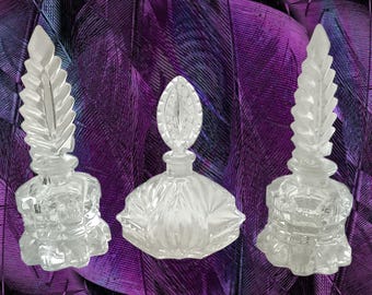 Three perfume bottles Pressed Cut Glass Art Deco Tall Feather Shaped Stoppers, Clear vintage collectible