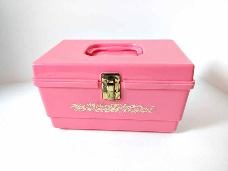 Sewing Supply Box with Threaded Spools Miniature Dollhouse Toy Figure Accessory