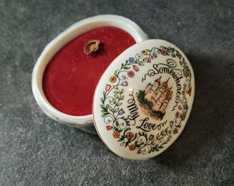 Musical Trinket Box Vintage Music Box Co. Plays Somewhere My Love Franklin Porcelain 1984 White Floral Box Red Velour Inside Music Lovers