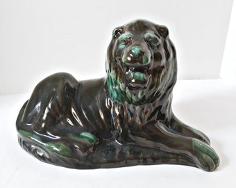 Blue Mountain Pottery Sitting Lion, Animal Collection Traditional Green Drip Glaze made of Red Clay, BMP Canadian Pottery Jungle Figure