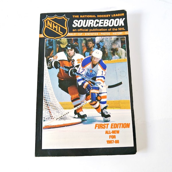 Hockey Sourcebook, NHL Official 1987-88, Stanley Cup Statistics Photos History, young Wayne Gretzky, sports collectors, first edition 1987