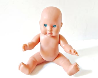 Peterkin Doll vintage fully jointed can bathe vinyl toy doll 6.5 inches tall good size newborn young children adorable baby doll life like