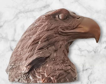 Magestic Bald Eagle Vintage 1990 Eagle Head Bust Sculpture by Red Mill Mfg USA, figurine depicting an eagle, symbol of strength and freedom