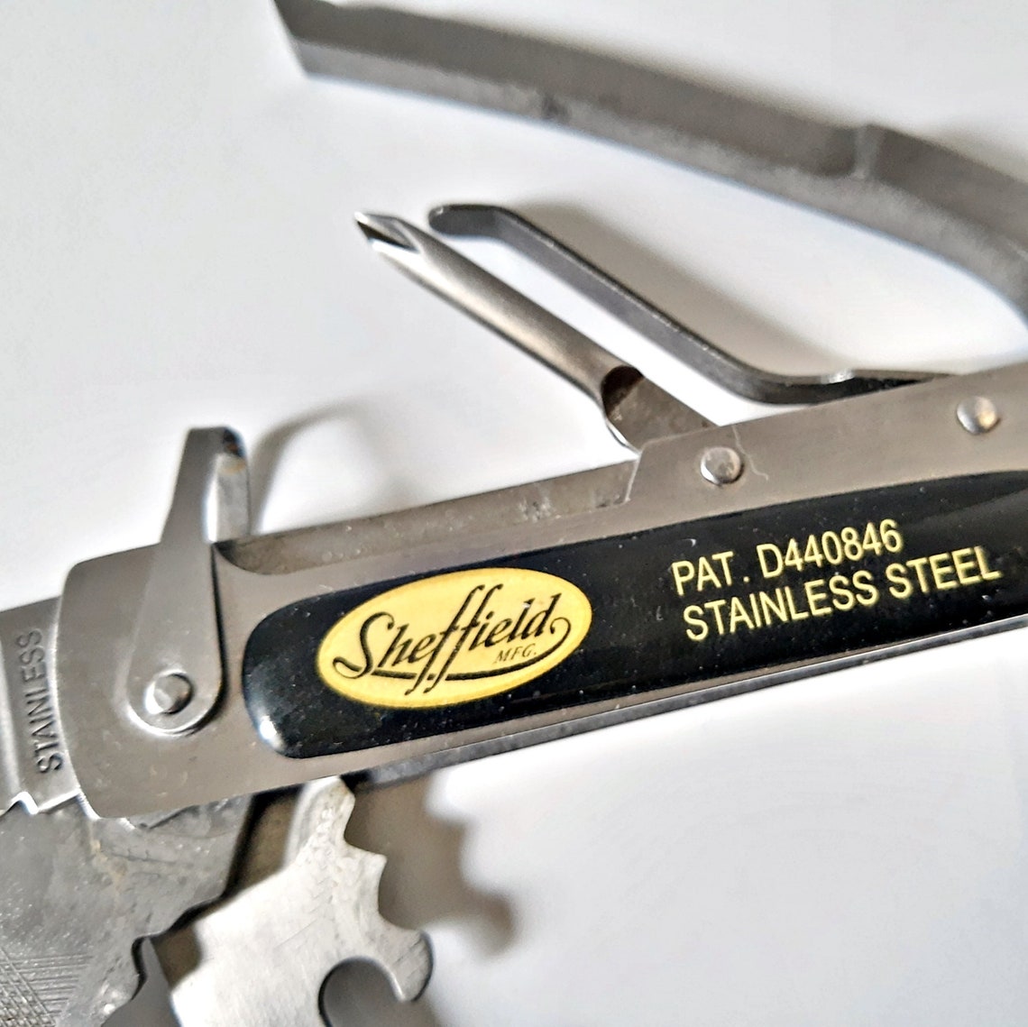 18 in 1 sheffield multi tool 18 in 1 sheffield multi tool