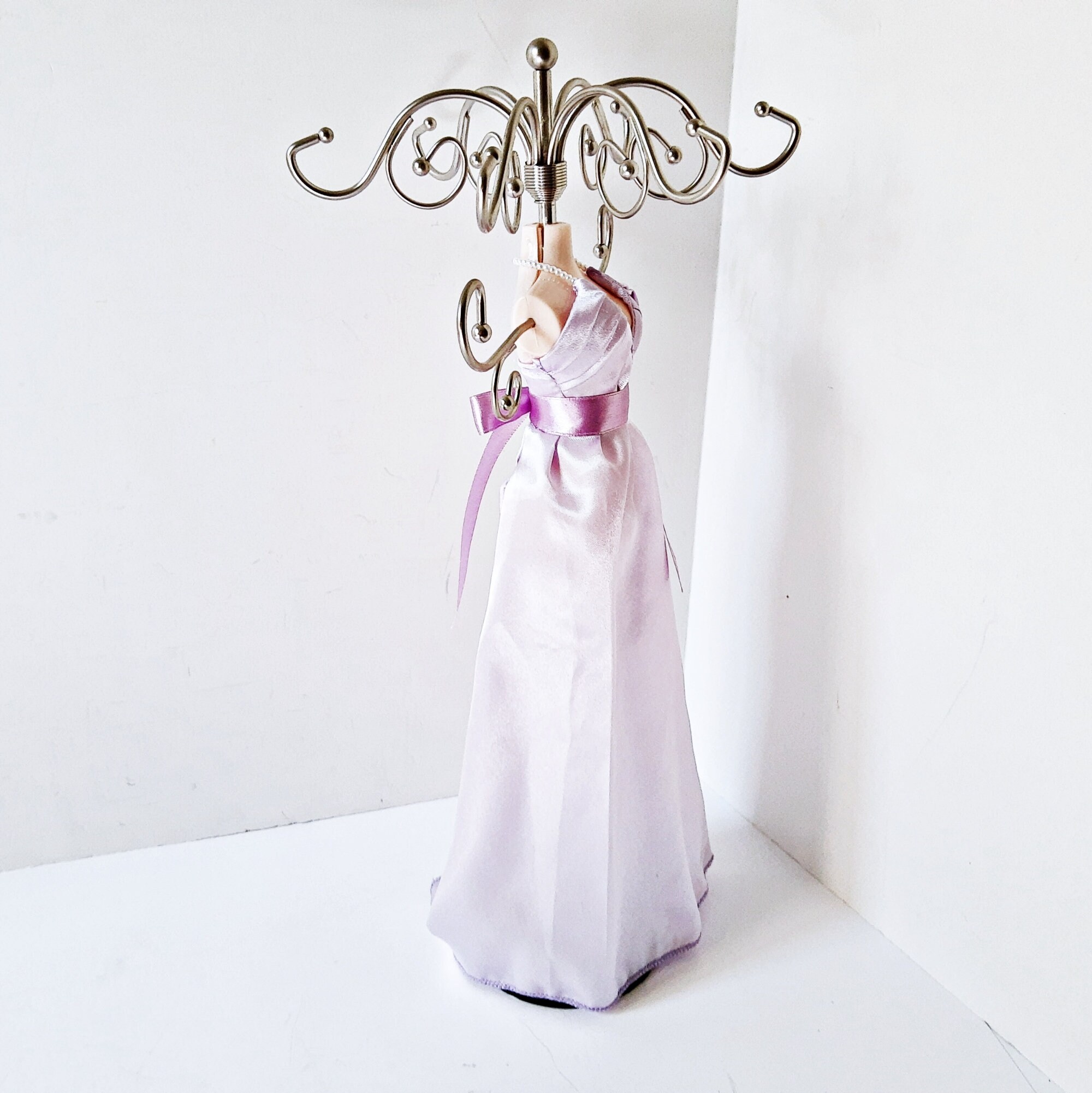 4 Piece Vintage Lace Linen Dress Mannequin Jewelry Display Set - Holder &  Stand - Zen Merchandiser