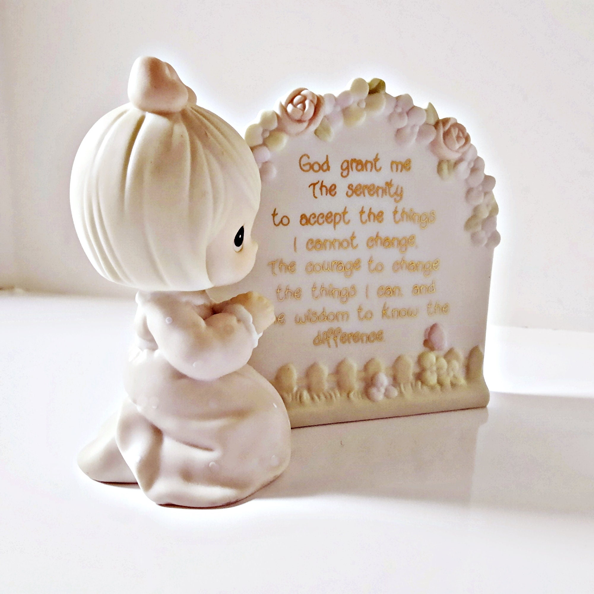 Precious Moments Serenity Prayer Girl, Gold Writing 1993