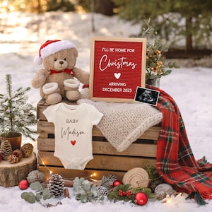 Annuncio di gravidanza digitale a Natale Nascita prevista a dicembre Rivelazione del sesso del bambino Rivelazione neutrale sui social media per le festività Sarò a casa CP0006