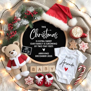Annuncio di gravidanza a Natale, scadenza a dicembre, rivelazione digitale del sesso, neutro, festività, inverno, rivelazione sui social media, la nostra famiglia si sta allargando CP0076