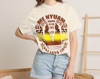 Me Nyuam Hmoob Vaj Loog Tsua T-Shirt | Retro Graphic Heritage Apparel