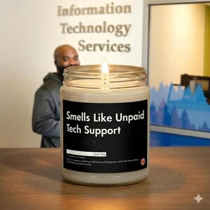 Vela con olor a soporte técnico no pagado: un regalo divertido para fanáticos de la informática y papás.