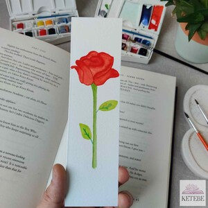 Segnalibro a forma di rosa rossa dipinta a mano, accessorio per libri, motivo floreale artistico per amanti dei libri, regalo unico per topi di biblioteca, minimalista