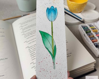Marcador de livros com tulipa azul pintada à mão em aquarela, acessório floral para livros.