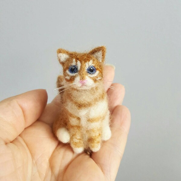 Needle felted orange tabby cat ornament, Custom pet portrait, Cat memorial, Cat lover gift