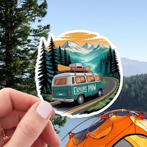 PNW Liebe Vinyl-Aufkleber, pazifischer Nordwesten, rustikales Natur-Design für Wasserflaschen & Laptops, perfektes Geschenk für Abenteurer und Naturliebhaber