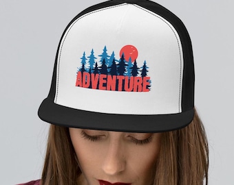 Gorra de camionero Adventure Awaits: gorra de algodón bordada para excursionistas