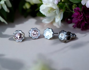 Pendientes de titanio HERRATHO "Flor" | Pendientes refinados con cristales Swarovski | seleccionable en 3 colores | 1 par | para adultos y niños