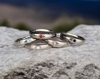 Anillo de mujer HERRATHO de titanio "Makalu" con cristal de Swarovski | Anillo refinado, disponible en 12 colores | Hecho en Alemania