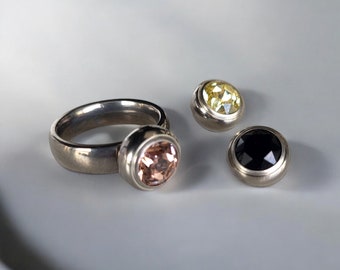 Anillo de mujer HERRATHO de titanio "Annapurna" con montura intercambiable y cristales Swarovski | Anillo intercambiable que incluye 2 colores a elegir | Hecho en Alemania