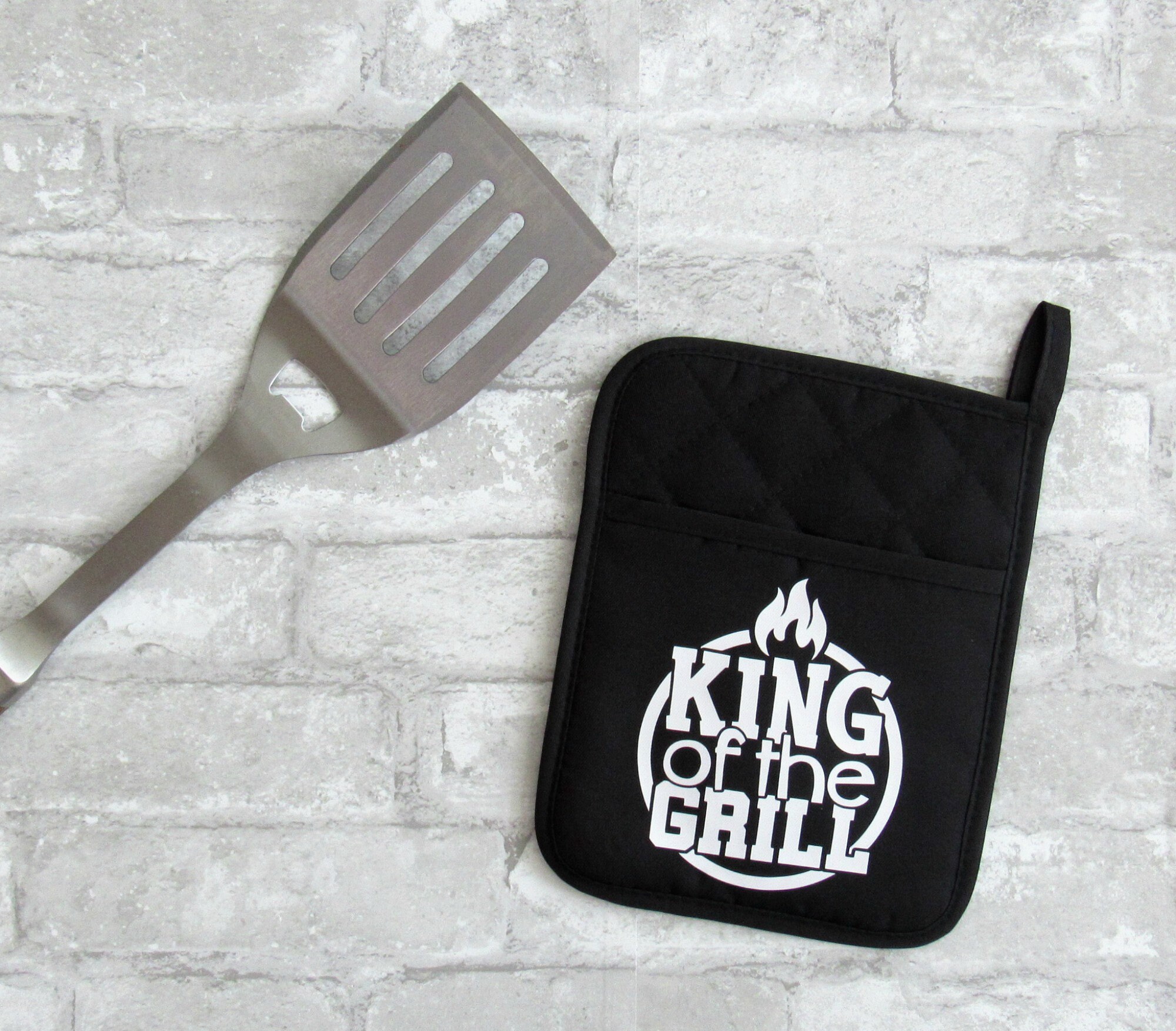 Novelty Pot Holder. King of the Grill. Black Pot Holder. BBQ. Etsy UK