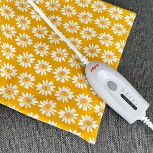 Yellow Daisies, Heating Pad Cover, Replacement Cover, Flannel Cover, Fits a 12x15 inch Pad, Spa Gift For Her, Floral Cover, Snap Closure