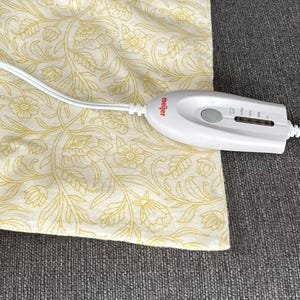 Light Yellow Floral, Heating Pad Cover, Replacement Cover, Cotton Flannel Cover, Fits 12x15 in Pad, Electric Heating Pad, Snap Closure Cover