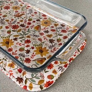 Sunflowers and Squirrels, Large Casserole Hot Pad, Extra Large Pot Holder, For 9x13 in Dishes,  Handmade Fabric Trivet, Fall Decor, Hot Pad