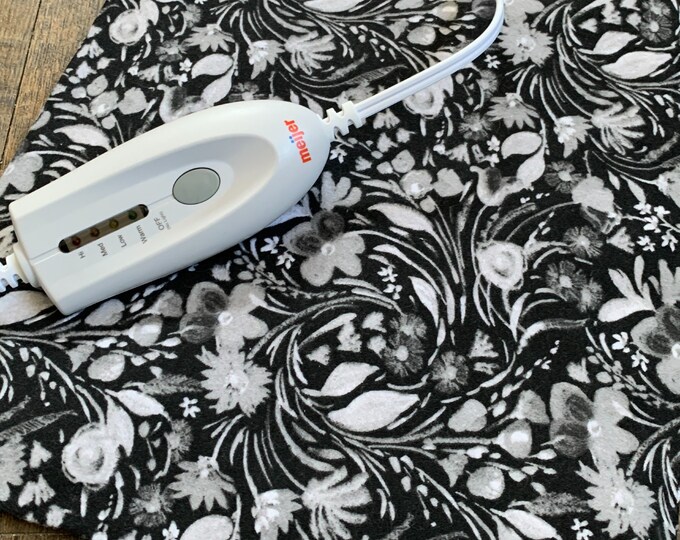 Black and White Floral Heating Pad Replacement Cover, 1 Layer Flannel Cover, Electric Heating
