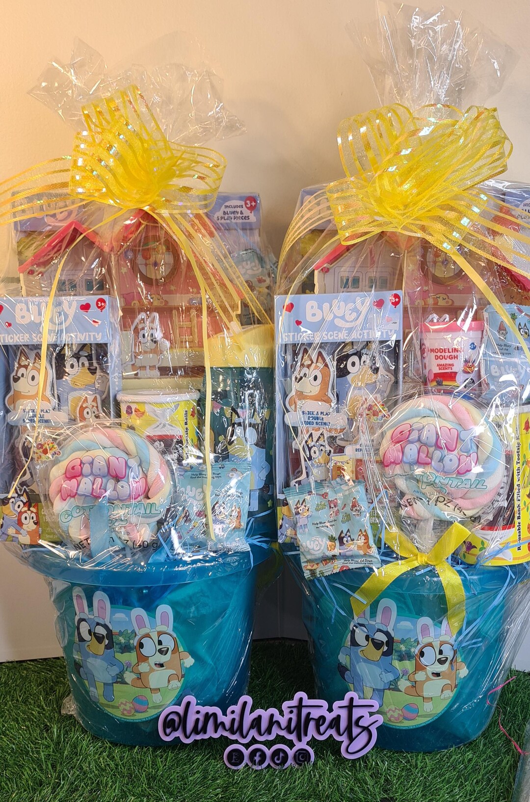 Hallmark Extra Große Ostergeschenktüte (ca. 31,8 X 39,4 X 14,5 Cm) – Mit Streifen, Küken & Seidenpapier – Ideal Für Ostergeschenke & Deko