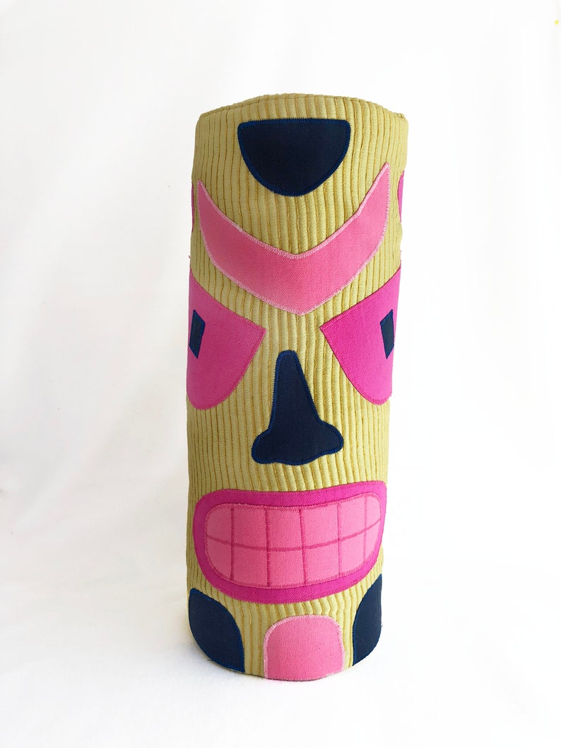 Pink Boomerang Tiki