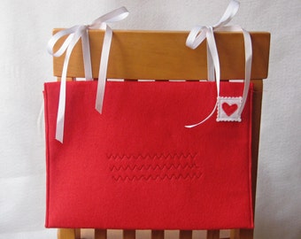 Chair Back Envelope, Opens and Closes for Special Messages, Valentine Mail Box