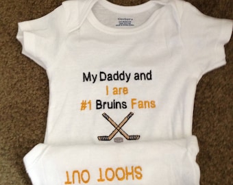 Boston Bruins Fan Gear Ice Hockey NHL Team Baby Creeper Personalized Embroidered Coming Home Announcement Baby Mommy Daddy Grandpa Uncle